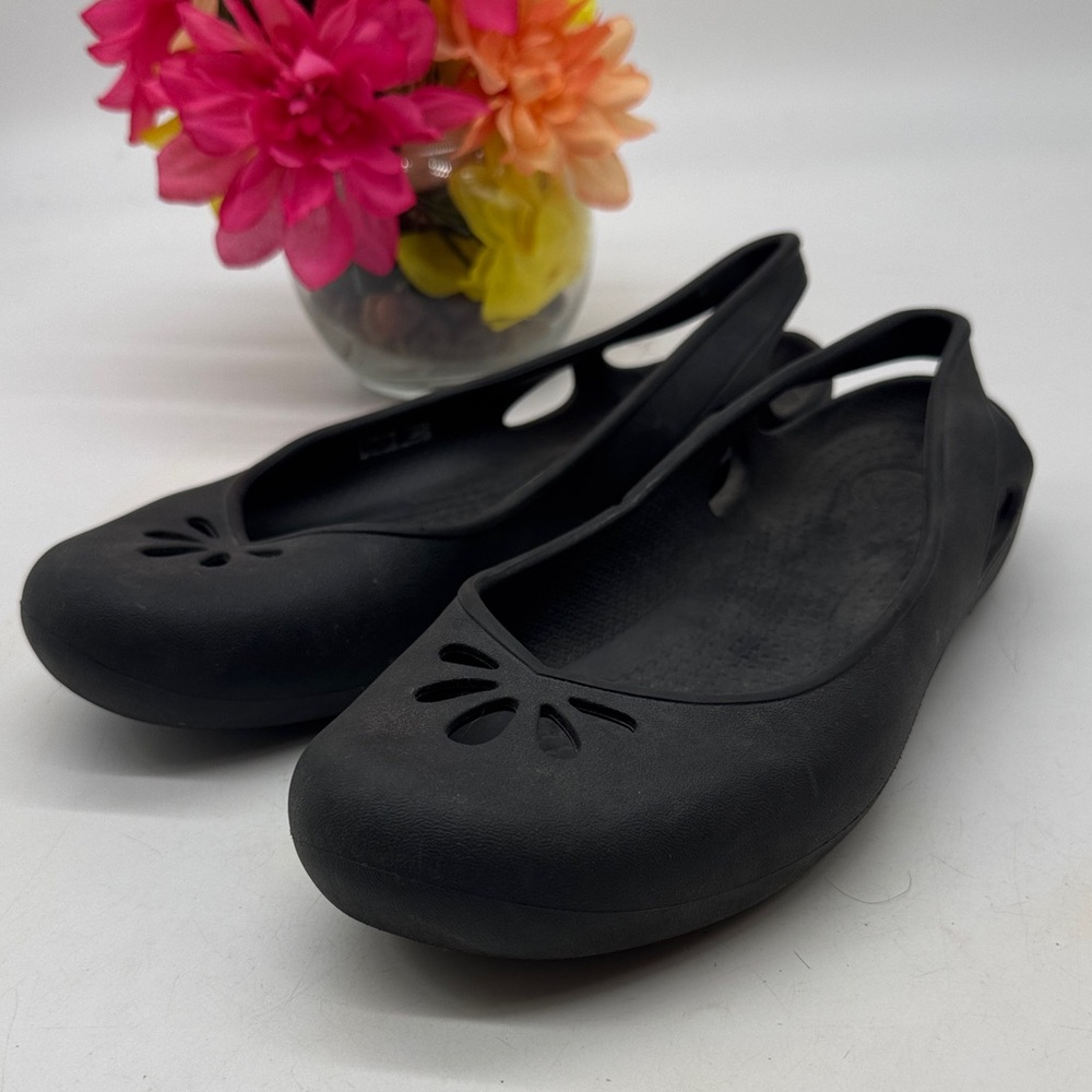 CROCS Women's Black Slingback Flats Size 10 CR9381B